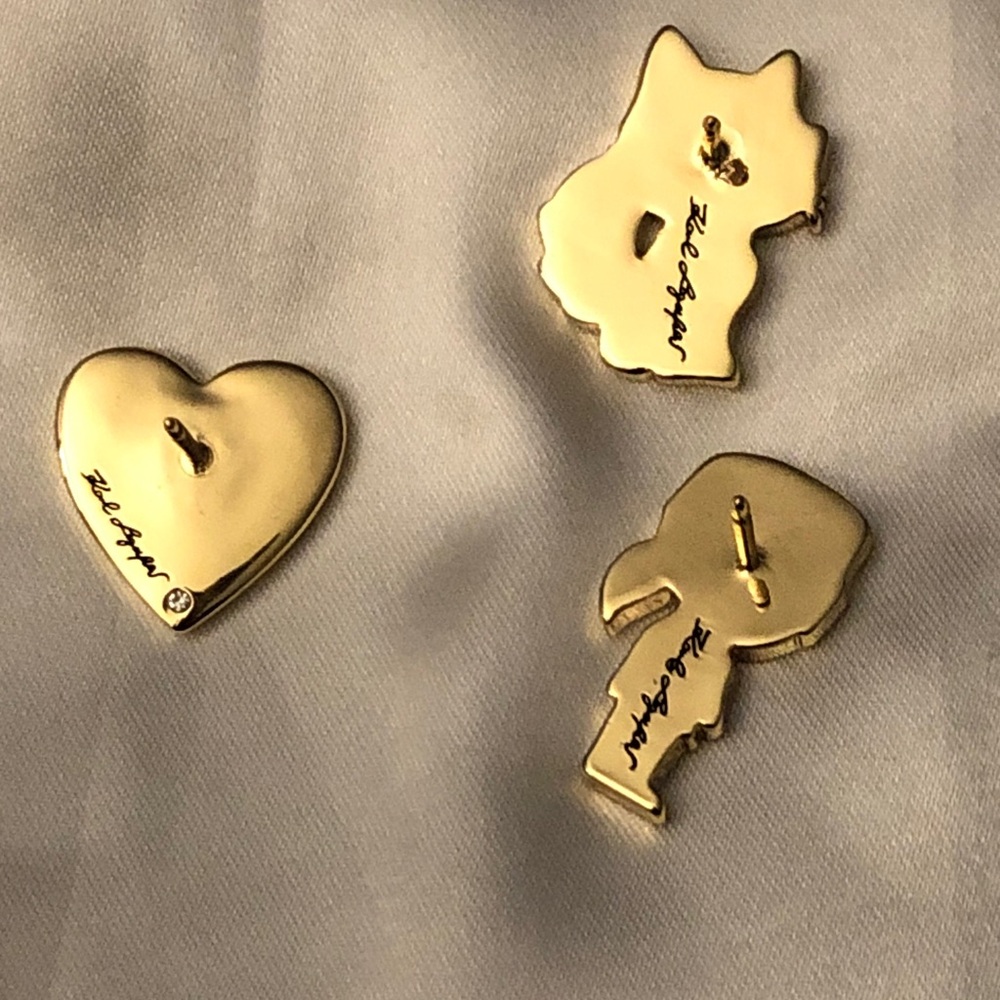 Karl Lagerfeld Paris 3PC Lapel Pin Set Karl, Choupette & Crystal Heart NEW - Picture 8 of 11